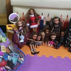 Bratz Dolls with accessories
